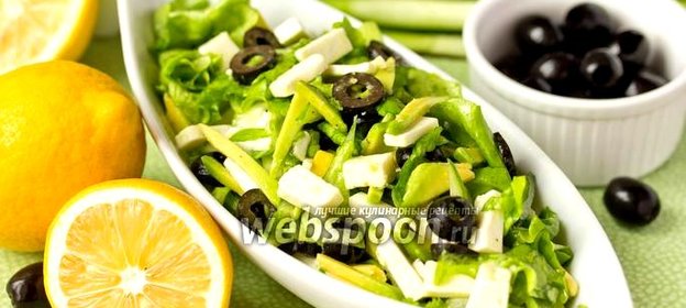 «Зелёный» салат с авокадо и брынзой