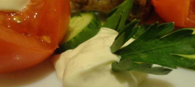 Чесночный соус пикантный