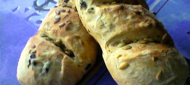 Итальянский батон с оливками