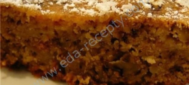 Банановый кекс с орехами