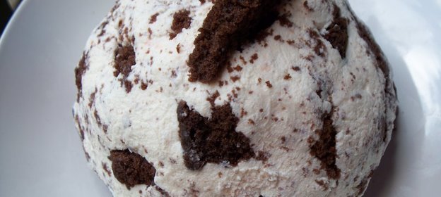 Десерт творожный с ромовым браунис - за 5 минут