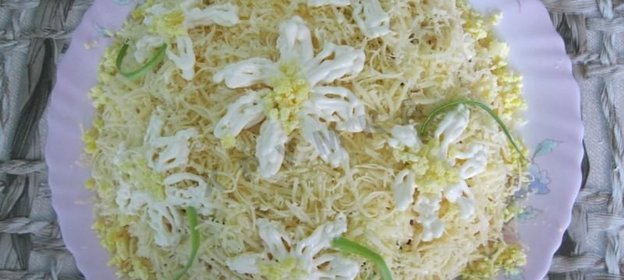 Легкий салат из шампиньонов и крабовых палочек