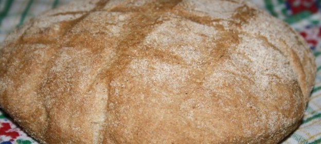 Простой домашний хлеб с цельнозерновой мукой