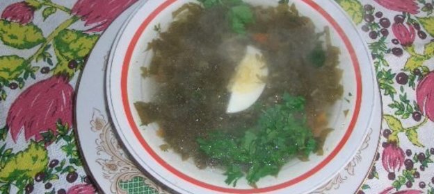 Бульон с клецками из шпината