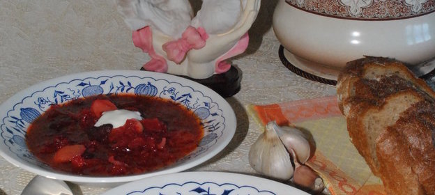 Салат Раисы Захаровны и постный борщ семьи Кузякиных (Кино-кулинарный ФМ)