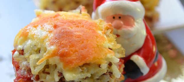 Курочка под рисовой горочкой