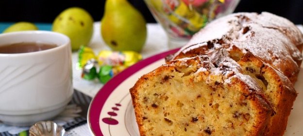 Грушёвый кекс с шоколадом
