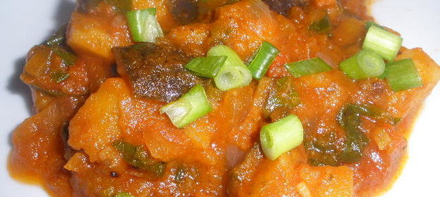 Карри из картофеля и баклажанов