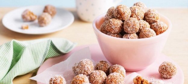 Конфеты из фиников, кураги и семян чиа