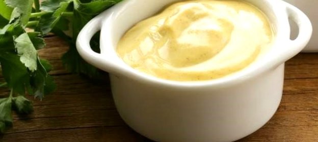 Горчичный соус к рыбе на основе голландеза