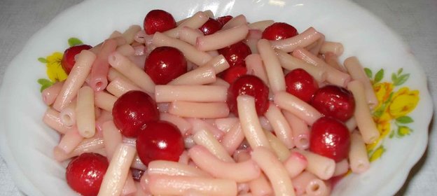 Макароны с вишней (Вареники ленивые)
