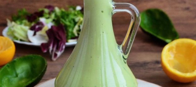 Авокадо-заправка.