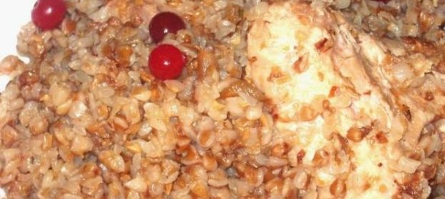 Каша ячневая с овощами и свежими грибами