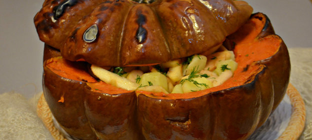 Жаркое в тыкве с яблоками. Тест-драйв с Окраиной