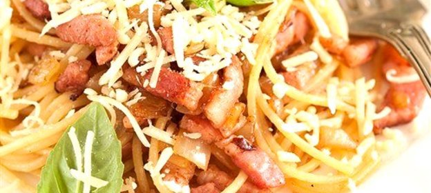 Паста с беконом и чили