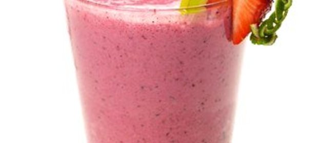 Ягодно-банановый смузи с лимонным йогуртом