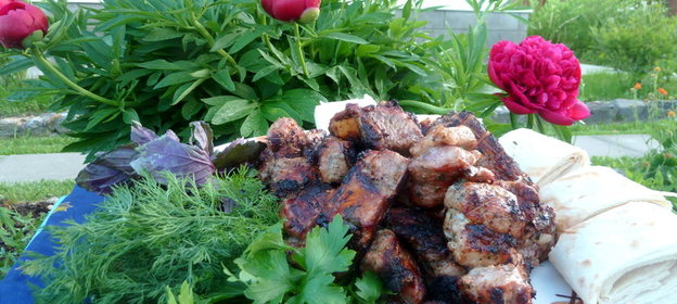 Свиные ребрышки на решетке ( из серии Айда на пикник)