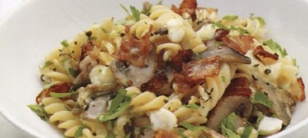 Бутерброд с сырным салатом