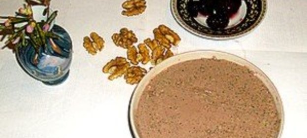 Грузинский ежевичный соус и рыба под ним