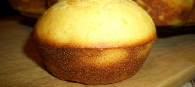 Кукурузные кексы с изюмом