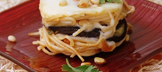 тимбаллини из спагетти с баклажанами