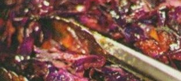 Краснокочанная капуста тушеная