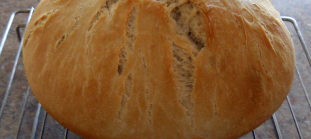 Хлеб в кастрюле