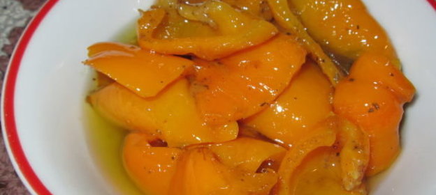 Макароны или лапша с маслом или сметаной