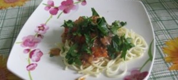 спагетти с тунцом и овощами