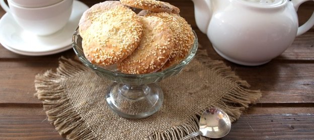 Печенье на сметане с кунжутом