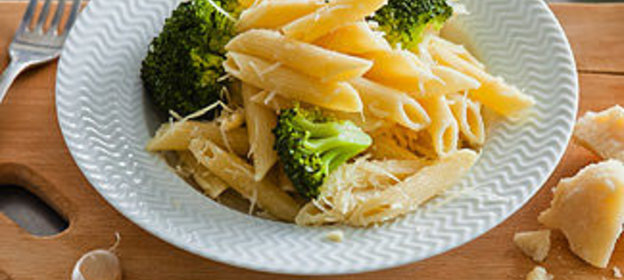 Пенне с брокколи в мультиварке