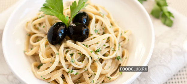 Паста с соусом из тунца и петрушки