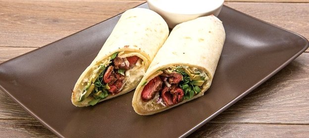 Стейк ролл с авокадо