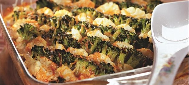 Запеканка с брокколи и цветной капустой