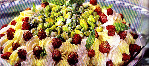 Землянично-фисташковый десерт