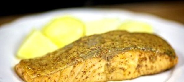 Жареный лосось