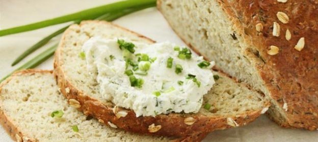 Хлеб из овсяных хлопьев с зеленью