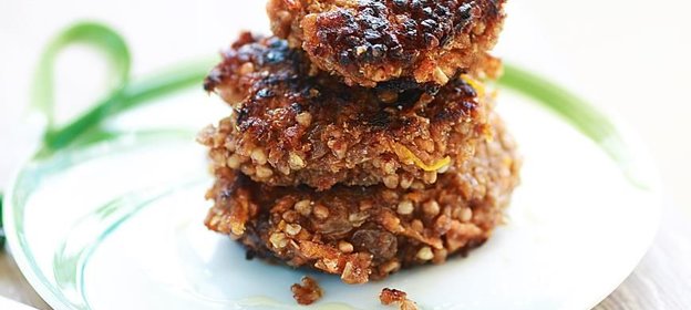 Десертные котлетки с зеленой гречкой