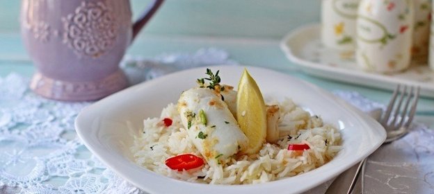 Ароматный рис с кальмаром