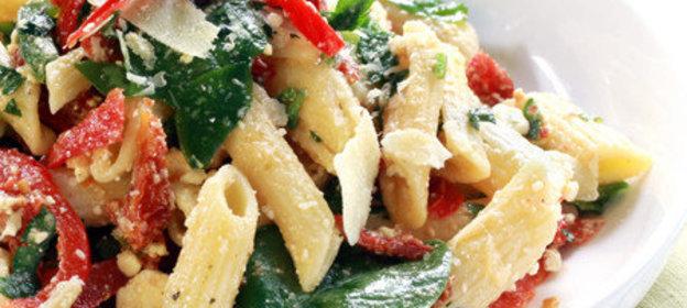 Паста со шпинатом и сладким перцем