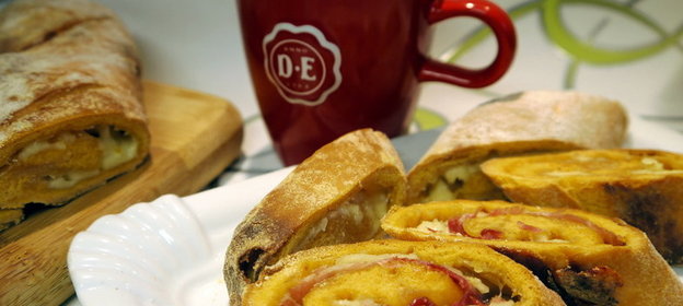 Экспресс-багеты с сыром и ветчиной