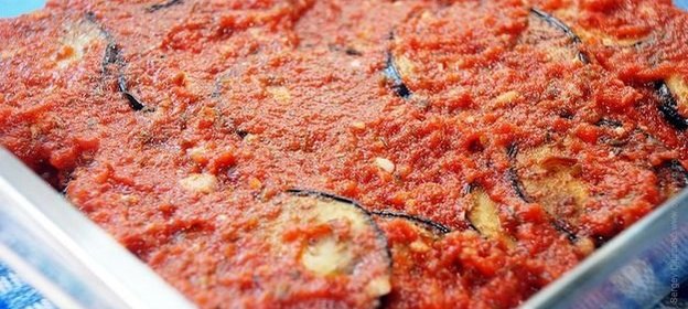 Печеные овощи в томатном соусе