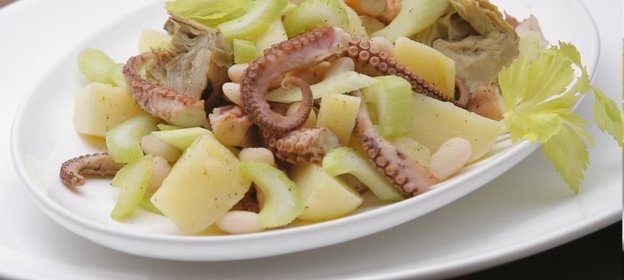 Салат с осьминогами