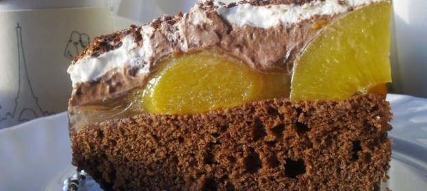 Шоколадно-фруктовый торт «Люби меня Люби»