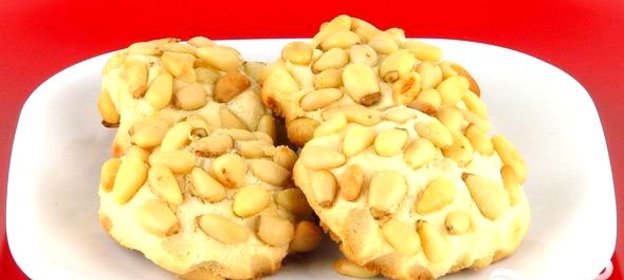 Печенье с кедровыми орешками