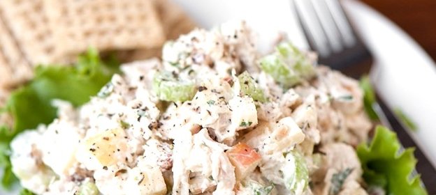 Диетический салат с индейкой