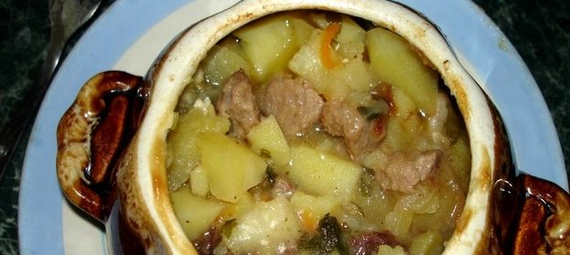 Говядина с черносливом и картофелем