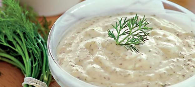 Дип из феты с зеленью и чесноком