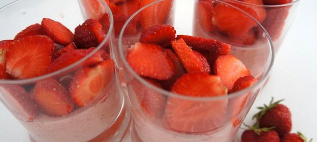 Клубнично-лимонная панакота