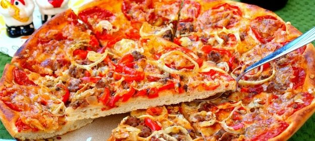 Пицца с мясным фаршем